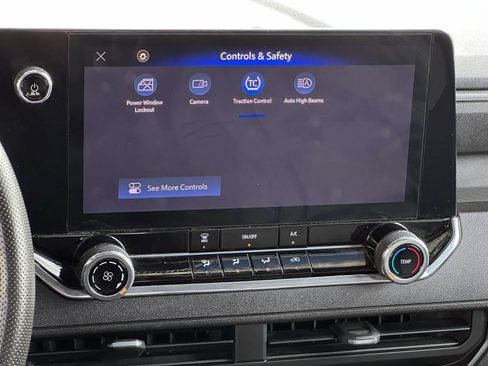 Used 2024 Chevrolet Colorado W/T RWD image 9