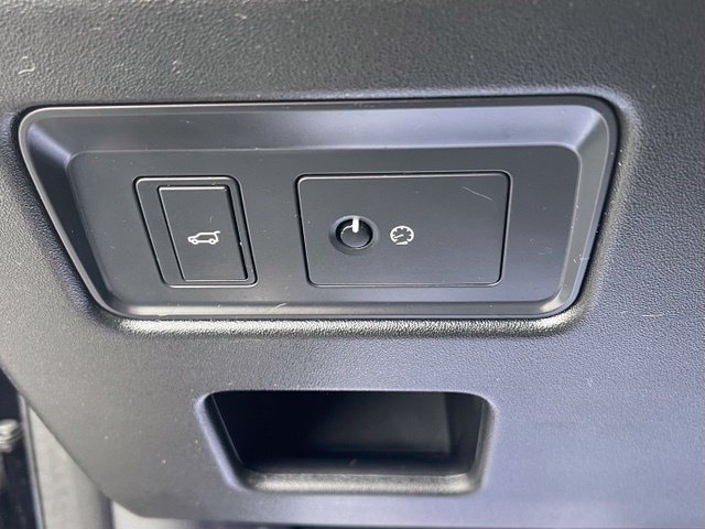 Used 2018 Land Rover Discovery HSE Luxury AWD/4WD image 24