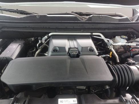 Used 2025 Chevrolet Colorado W/T w/ Advanced Trailering Package image 14