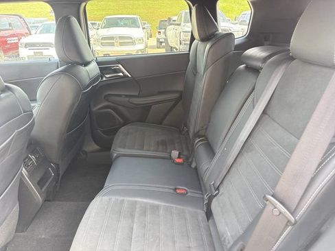 Used 2024 Mitsubishi Outlander SE AWD/4WD image 6