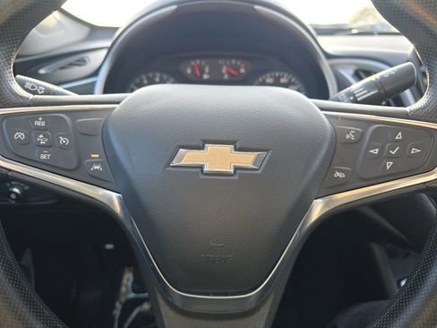 Used 2024 Chevrolet Malibu LT image 24