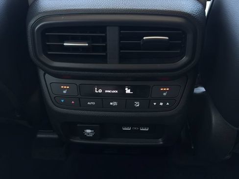 Certified 2023 Honda Pilot Elite image 23