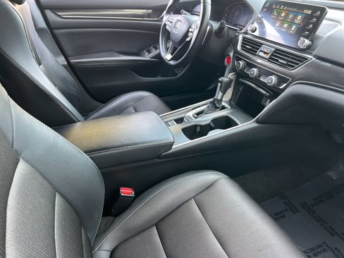 Used 2018 Honda Accord Sport image 15