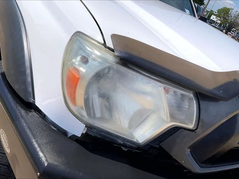 Used 2014 Toyota Tacoma 4x4 Regular Cab image 23