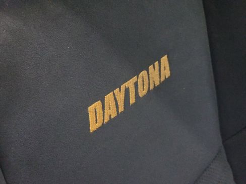 Used 2017 Dodge Charger R/T image 22