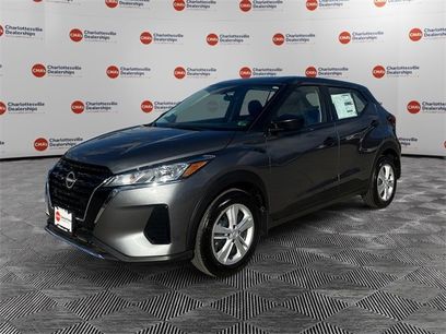 New 2025 Nissan Kicks S