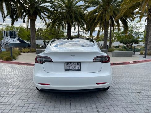 Used 2021 Tesla Model 3 Standard Range Plus image 5