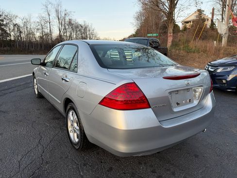 Used 2006 Honda Accord VP image 5