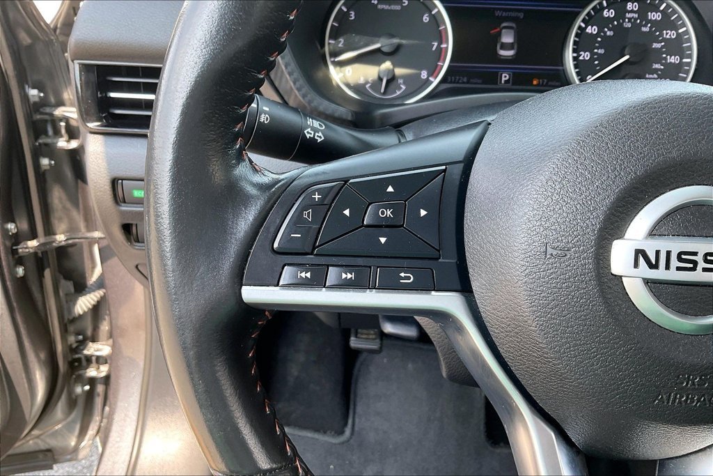 Used 2023 Nissan Sentra SR FWD image 11