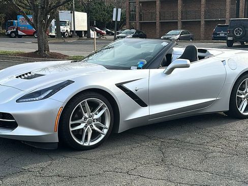 Used 2019 Chevrolet Corvette Stingray Convertible w/ 2LT Preferred Equipment Group image 2