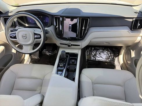 Used 2023 Volvo XC60 B5 Plus w/ Climate Package FWD image 16
