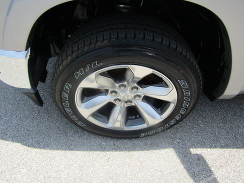 Used 2020 RAM 1500 Limited AWD/4WD image 9