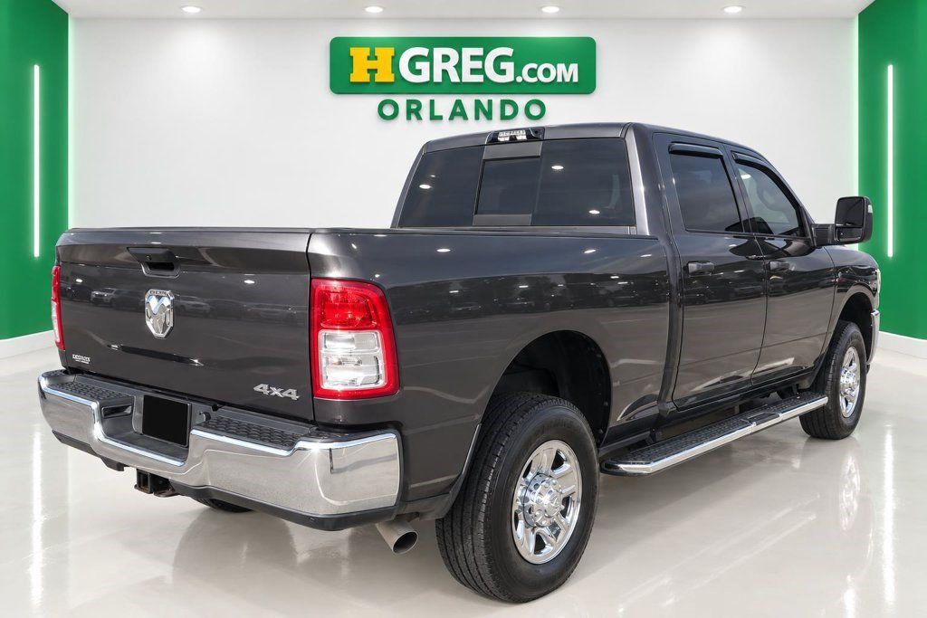 Used 2024 RAM 2500 Tradesman w/ Chrome Appearance Group AWD/4WD image 6