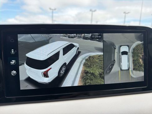 Used 2025 Hyundai Palisade Limited FWD image 25