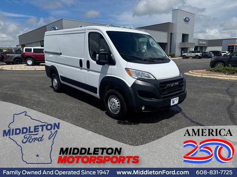 Used 2025 RAM ProMaster 2500 w/ Convenience Group FWD image 1