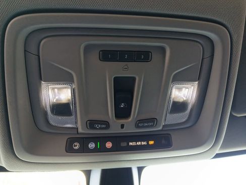 Used 2020 Chevrolet Silverado 1500 RST w/ Texas Edition image 44