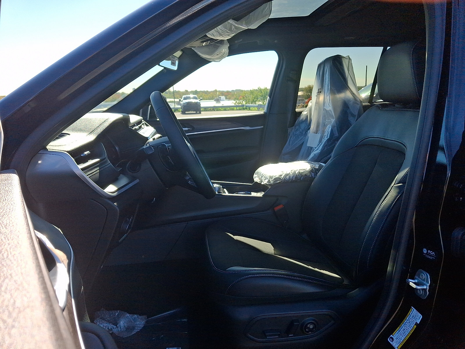 New 2026 Jeep Grand Cherokee Altitude AWD/4WD image 6