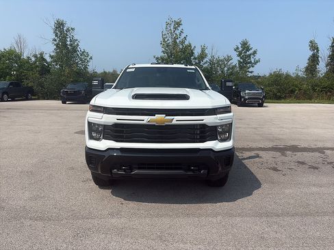 New 2026 Chevrolet Silverado 2500 Custom w/ Custom Convenience Package AWD/4WD image 8