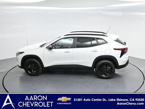 New 2026 Chevrolet Trax LT w/ Driver Confidence Package FWD image 54