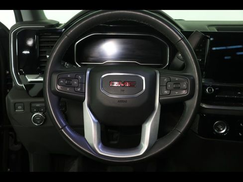 Used 2023 GMC Sierra 1500 Elevation image 21