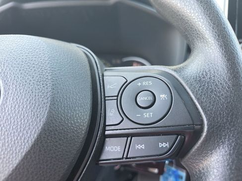 Used 2024 Toyota RAV4 LE AWD/4WD image 15