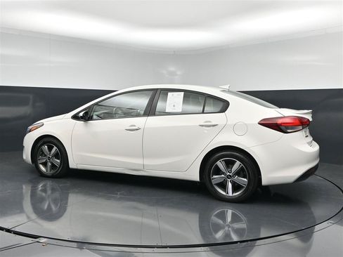 Used 2018 Kia Forte S FWD image 8
