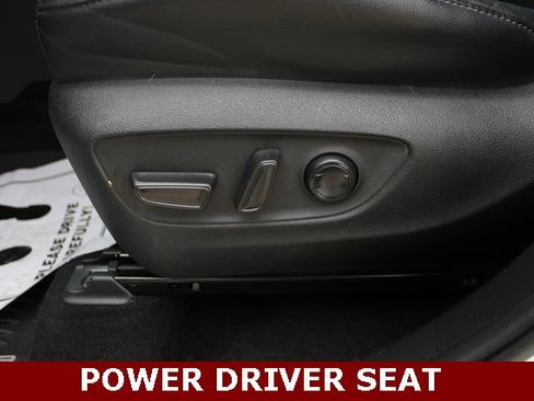 Used 2020 Toyota Highlander Limited image 14