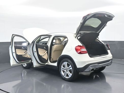 Used 2018 Mercedes-Benz GLA 250 image 77