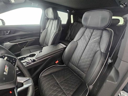 New 2026 Cadillac Lyriq V AWD/4WD image 22