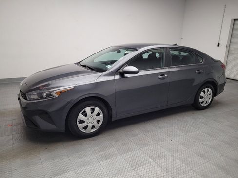 Used 2022 Kia Forte Sedan FWD image 2