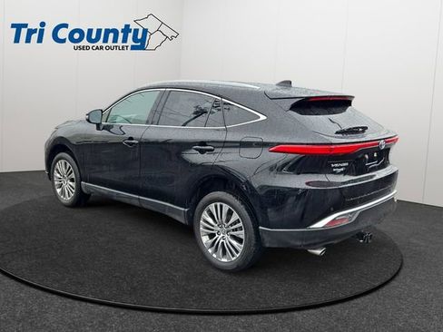 Certified 2024 Toyota Venza XLE image 6