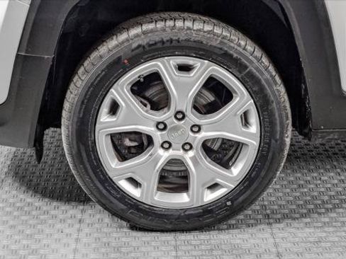 Used 2020 Jeep Renegade Limited AWD/4WD image 36