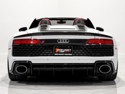Used 2020 Audi R8 V10 w/ 20" Wheel Package image 11