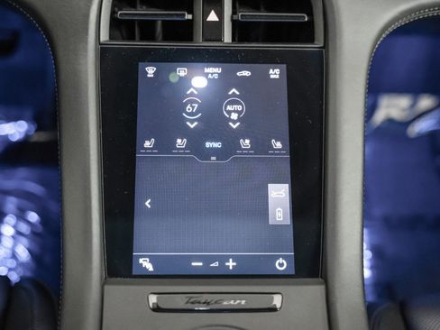 Certified 2022 Porsche Taycan GTS image 19