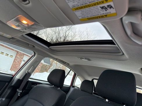 Used 2012 Subaru Impreza 2.0i Premium image 19