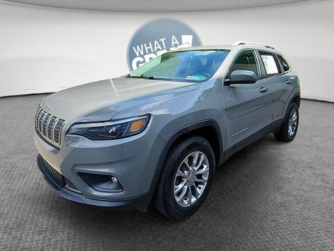 Used 2020 Jeep Cherokee Latitude Plus w/ Cold Weather Group AWD/4WD image 9