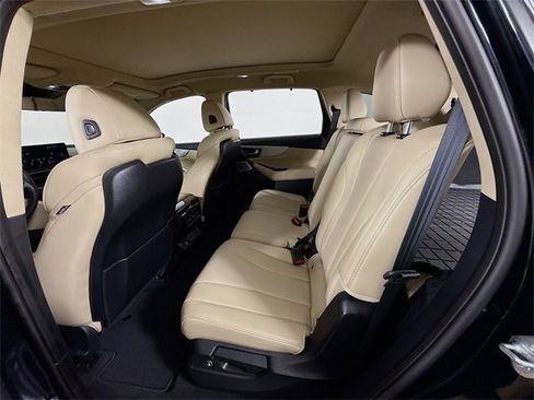 Used 2025 Acura MDX w/ Technology Package image 9