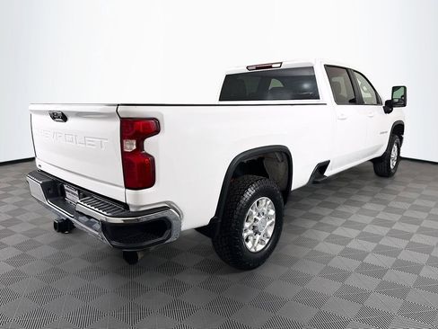 Used 2023 Chevrolet Silverado 2500 LT AWD/4WD image 7