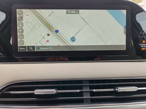 Used 2022 Hyundai Palisade Calligraphy image 16