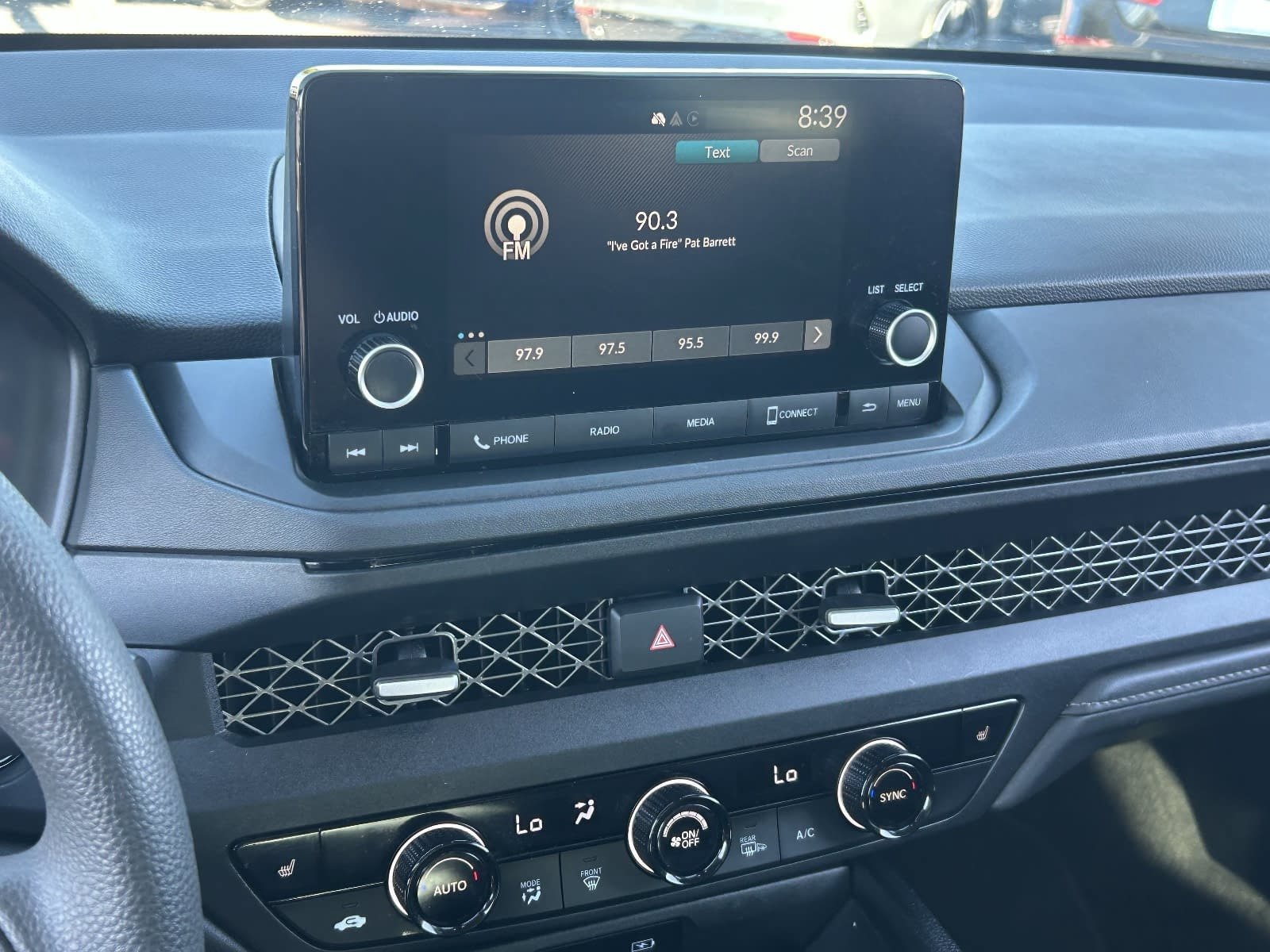 Certified 2023 Honda Accord EX image 31
