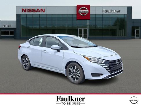 New 2025 Nissan Versa SV w/ Trunk Package image 1