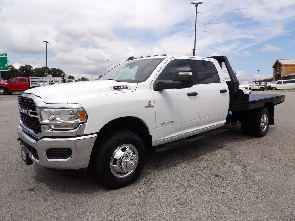 Used 2024 RAM 3500 SLT w/ Quick Order Package 2YG SLT AWD/4WD image 3