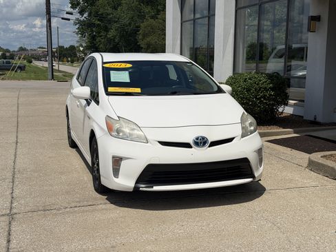 Used 2013 Toyota Prius Two FWD image 17