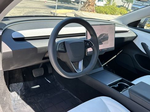 Used 2025 Tesla Model 3 Long Range RWD image 24