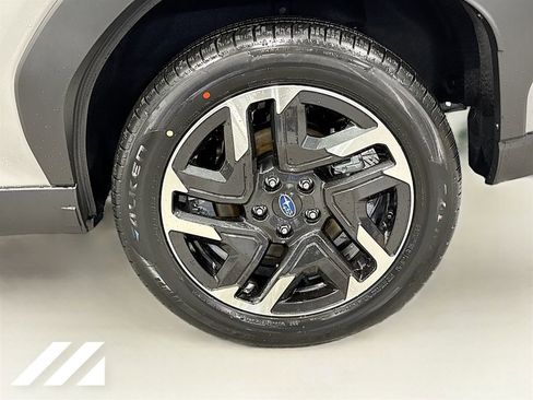 New 2026 Subaru Forester Touring AWD/4WD image 33