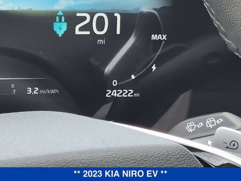 Used 2023 Kia Niro Wave w/ Wave Preserve Package FWD image 22