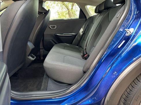 Used 2025 Kia K4 FWD image 24