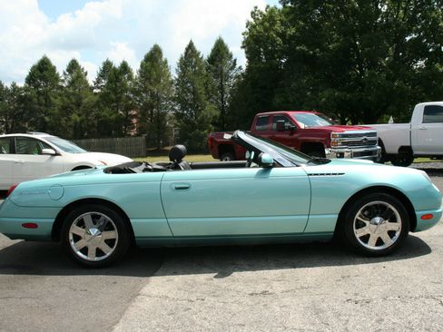 Used 2002 Ford Thunderbird RWD image 20
