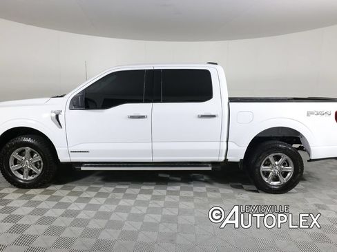 Used 2025 Ford F150 XLT w/ Equipment Group 301A Standard AWD/4WD image 9