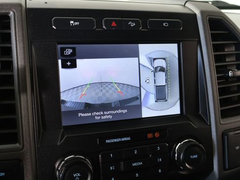 Used 2019 Ford F250 XL w/ STX Appearance Package AWD/4WD image 6